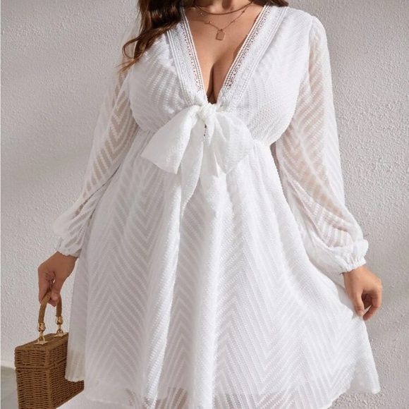 Plus size luxe lace trim knot front lantern sleeve dress - Picture 2 of 16